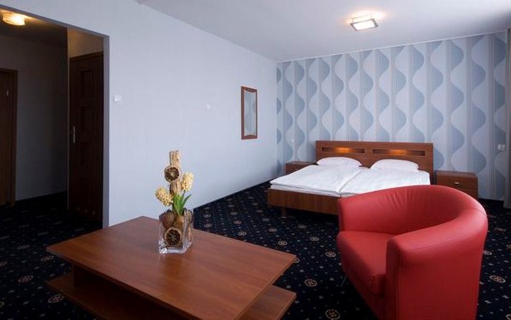 Hotel Naramowice Poznan Room photo